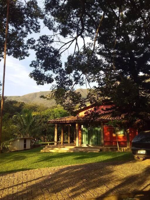 Sitio Da Tia Lucia Perto Da Montanha Brumadinho